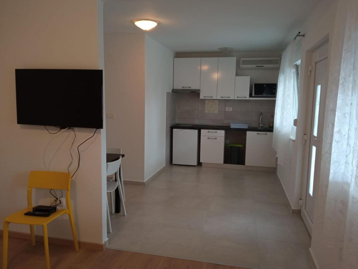 Apartmani Jure Peric Duće Dış mekan fotoğraf
