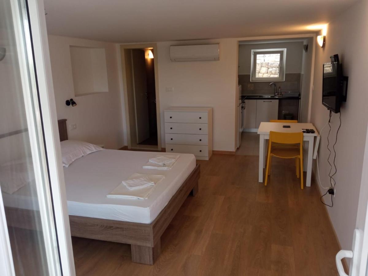 Apartmani Jure Peric Duće Dış mekan fotoğraf
